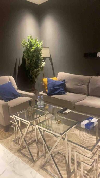 صغيره غرفة وصالة قرب بوليفارد خدمة ذاتية * Riyadh