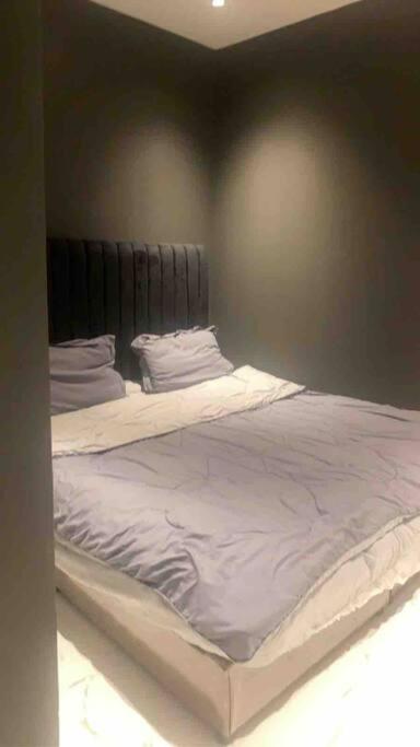 صغيره غرفة وصالة قرب بوليفارد خدمة ذاتية * Riyadh